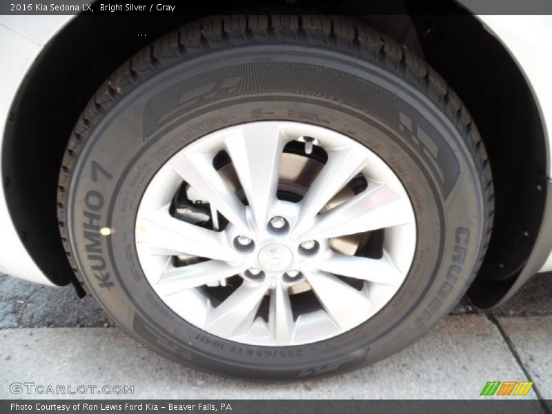 Bright Silver / Gray 2016 Kia Sedona LX