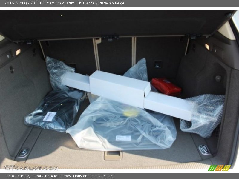 Ibis White / Pistachio Beige 2016 Audi Q5 2.0 TFSI Premium quattro