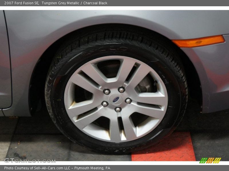 Tungsten Grey Metallic / Charcoal Black 2007 Ford Fusion SE
