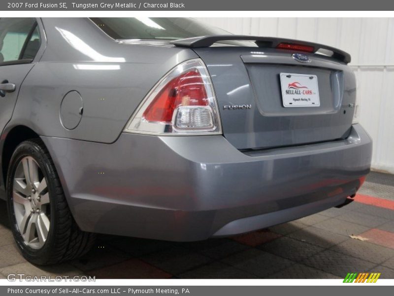 Tungsten Grey Metallic / Charcoal Black 2007 Ford Fusion SE