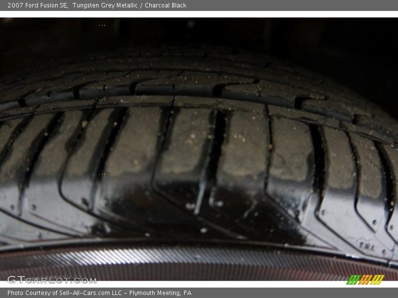 Tungsten Grey Metallic / Charcoal Black 2007 Ford Fusion SE