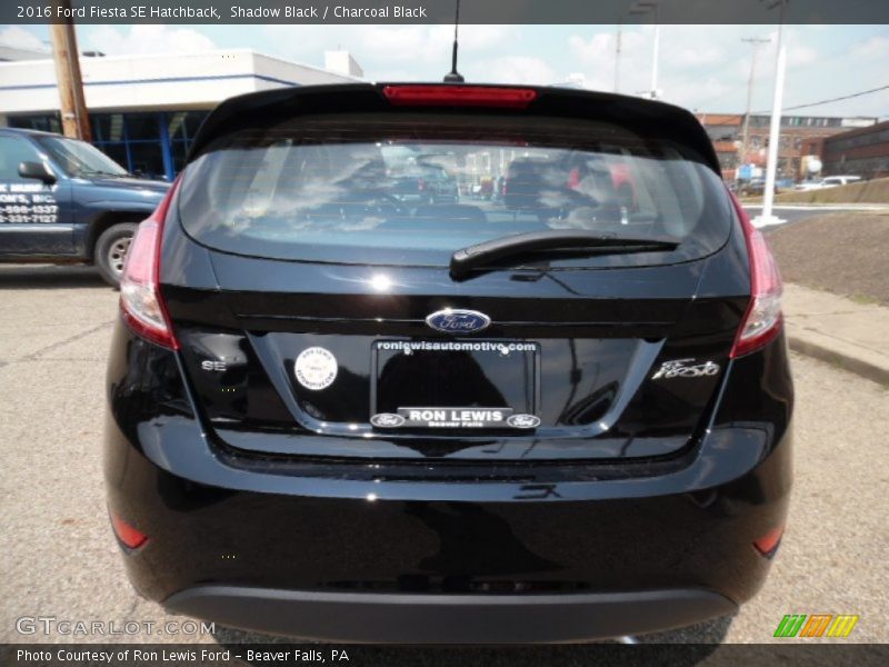Shadow Black / Charcoal Black 2016 Ford Fiesta SE Hatchback
