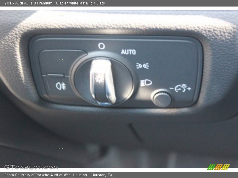 Glacier White Metallic / Black 2016 Audi A3 1.8 Premium