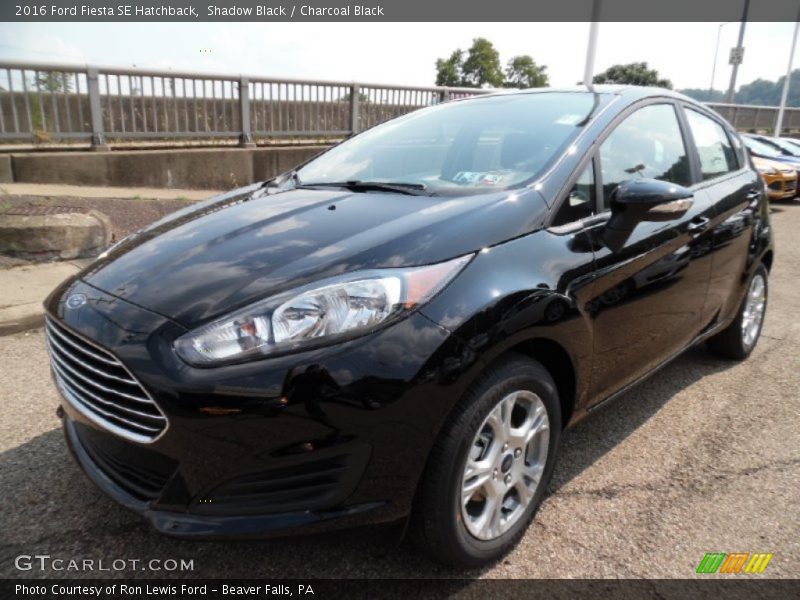 Shadow Black / Charcoal Black 2016 Ford Fiesta SE Hatchback