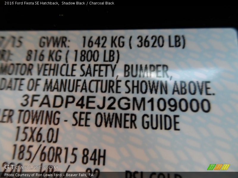 Shadow Black / Charcoal Black 2016 Ford Fiesta SE Hatchback