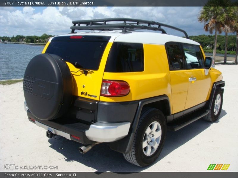 Sun Fusion / Dark Charcoal 2007 Toyota FJ Cruiser