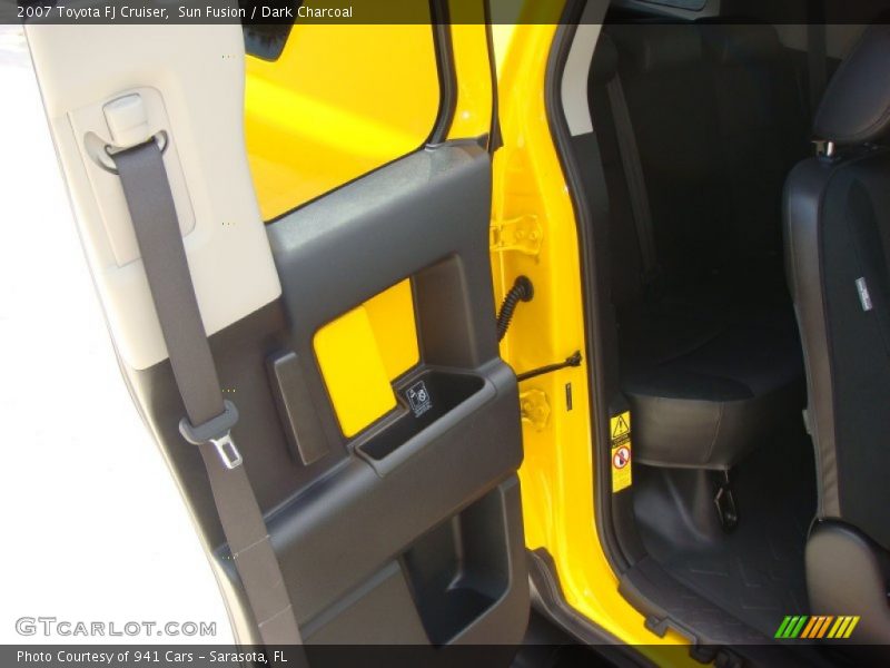 Sun Fusion / Dark Charcoal 2007 Toyota FJ Cruiser