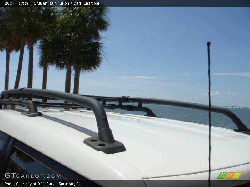 Sun Fusion / Dark Charcoal 2007 Toyota FJ Cruiser
