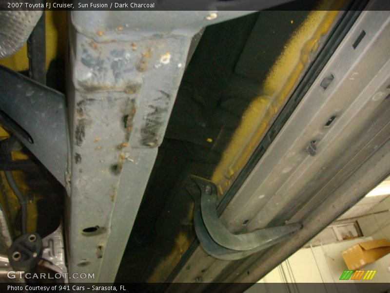 Sun Fusion / Dark Charcoal 2007 Toyota FJ Cruiser