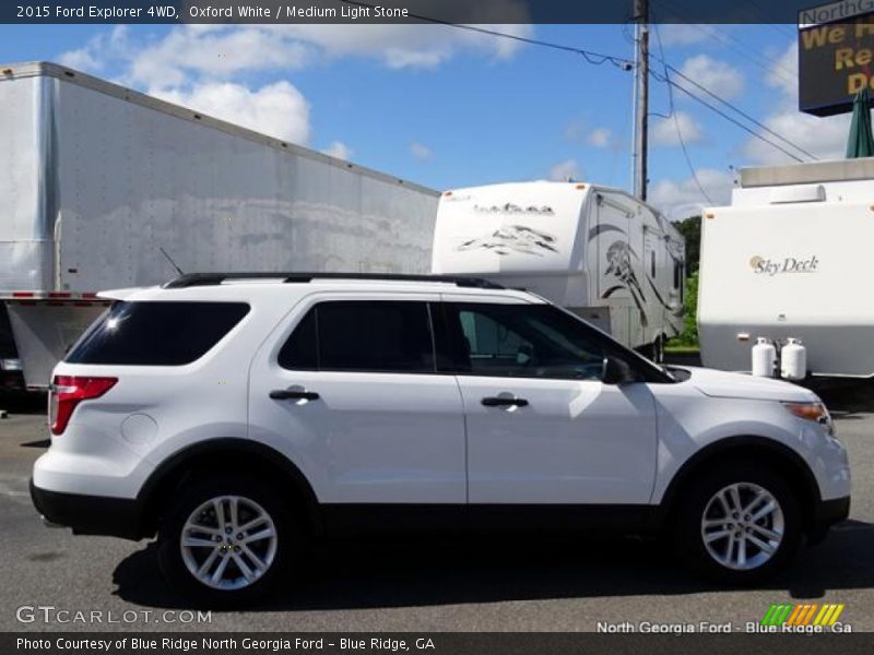 Oxford White / Medium Light Stone 2015 Ford Explorer 4WD