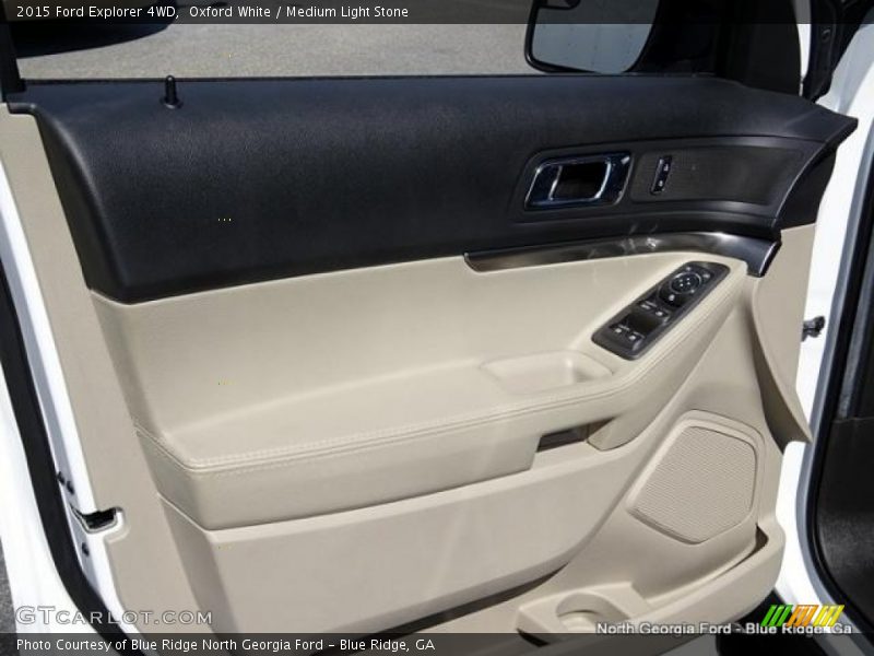 Oxford White / Medium Light Stone 2015 Ford Explorer 4WD