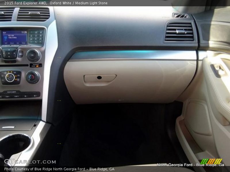 Oxford White / Medium Light Stone 2015 Ford Explorer 4WD