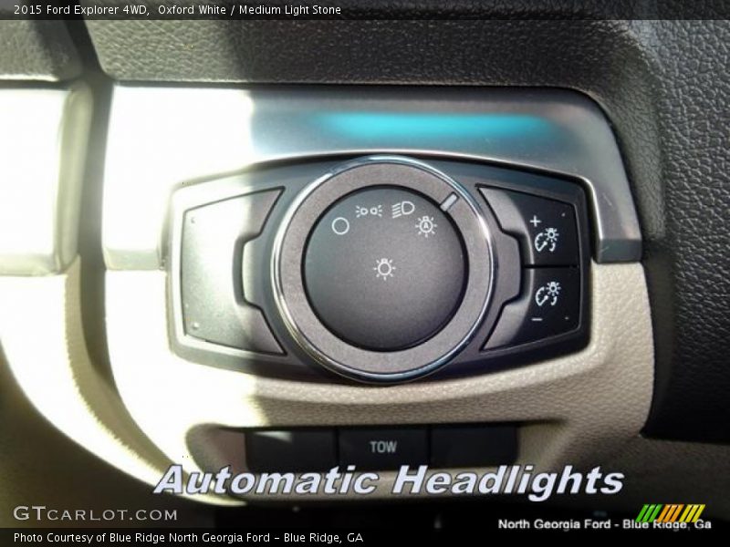 Oxford White / Medium Light Stone 2015 Ford Explorer 4WD