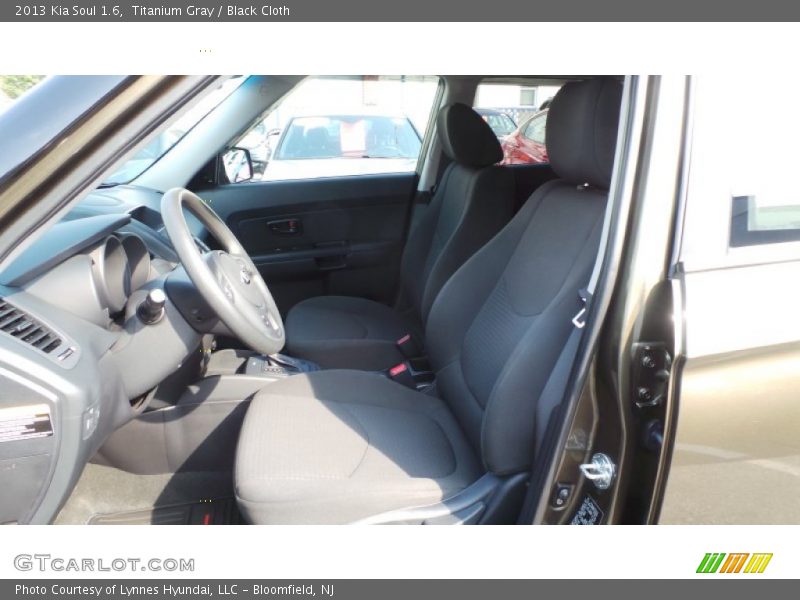 Titanium Gray / Black Cloth 2013 Kia Soul 1.6