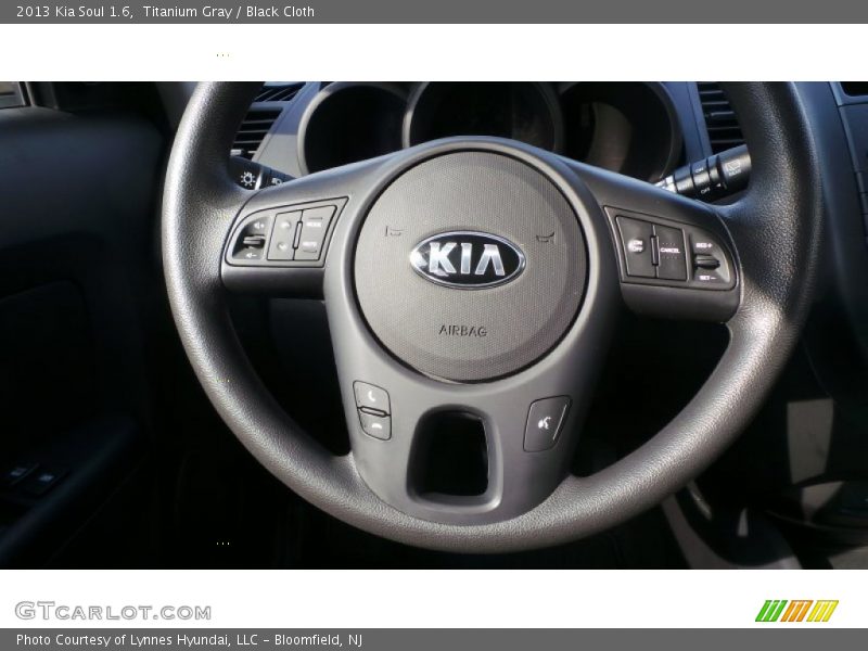 Titanium Gray / Black Cloth 2013 Kia Soul 1.6
