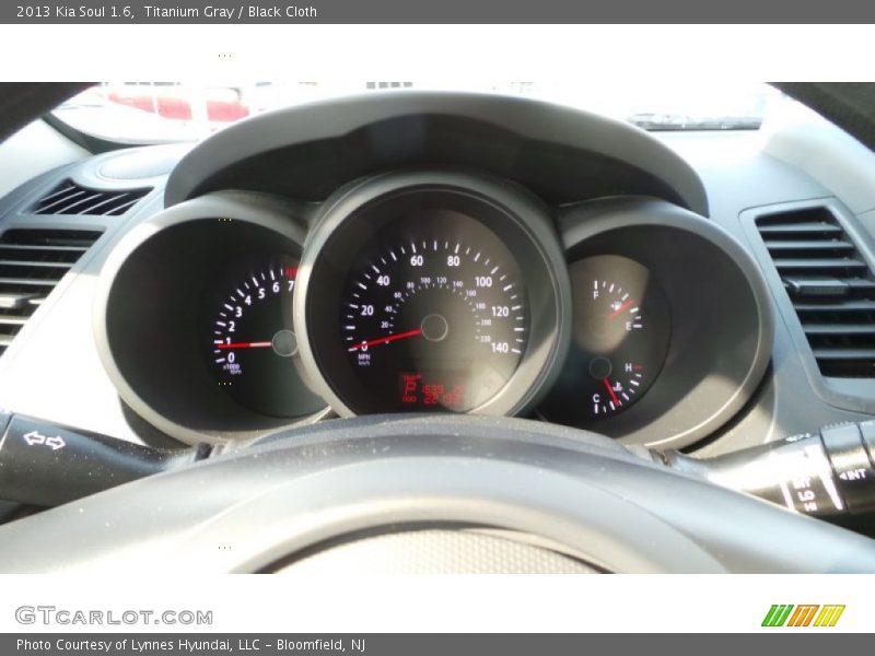 Titanium Gray / Black Cloth 2013 Kia Soul 1.6