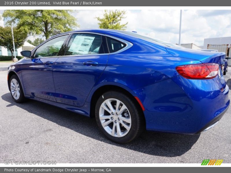 Vivid Blue Pearl / Black/Linen 2016 Chrysler 200 Limited