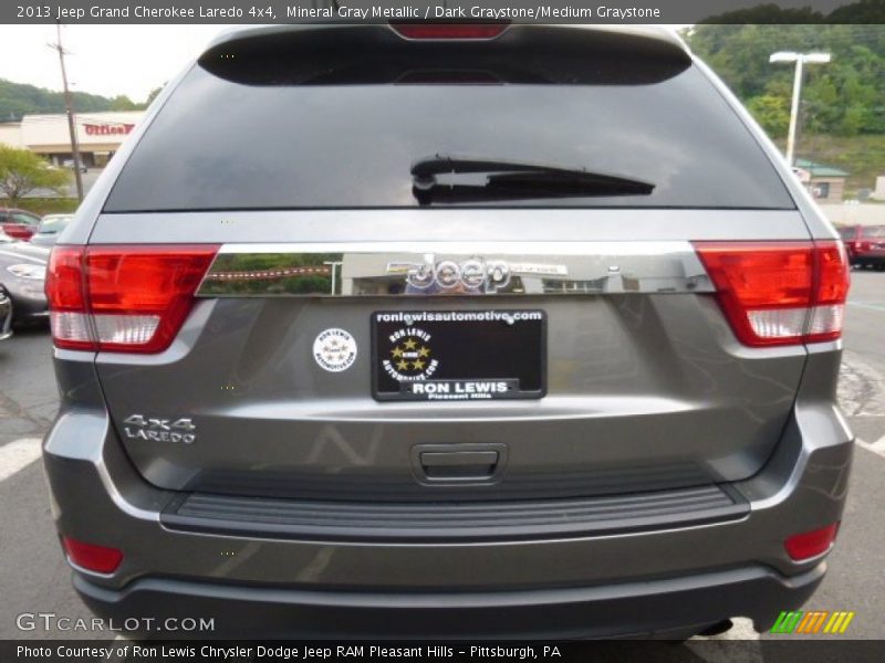 Mineral Gray Metallic / Dark Graystone/Medium Graystone 2013 Jeep Grand Cherokee Laredo 4x4