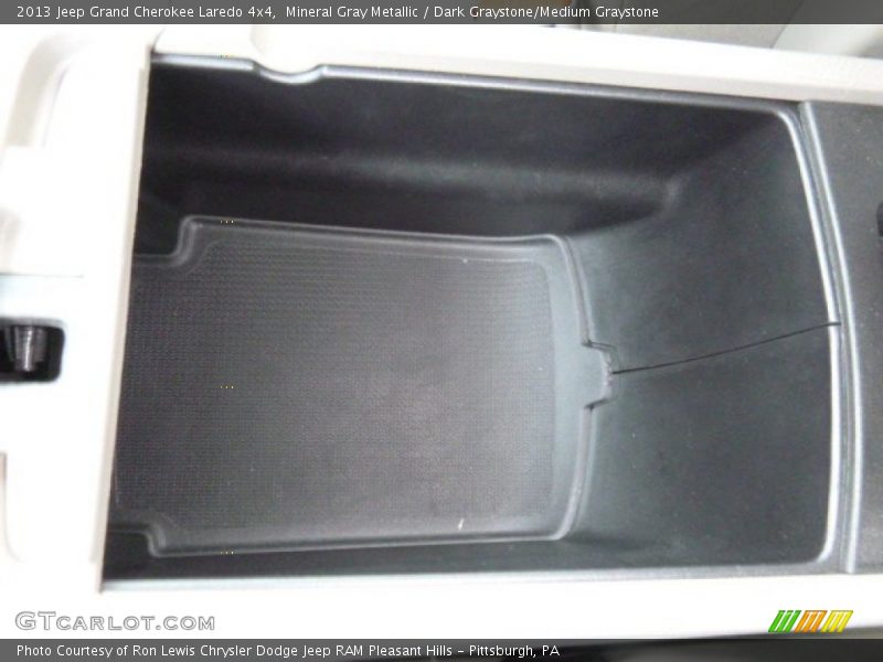 Mineral Gray Metallic / Dark Graystone/Medium Graystone 2013 Jeep Grand Cherokee Laredo 4x4