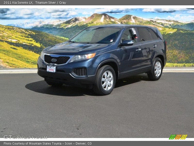 Titanium Silver / Gray 2011 Kia Sorento LX