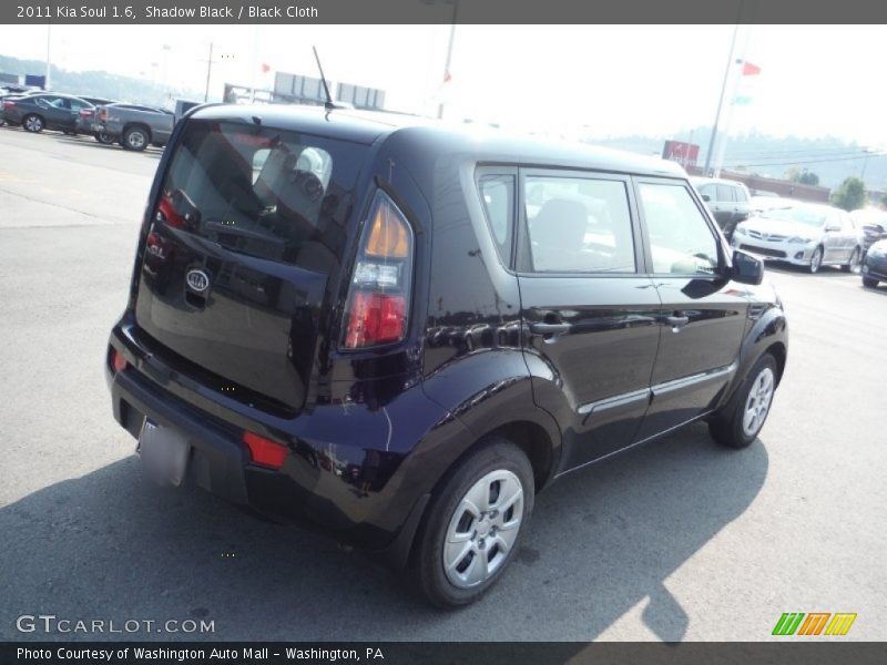 Shadow Black / Black Cloth 2011 Kia Soul 1.6