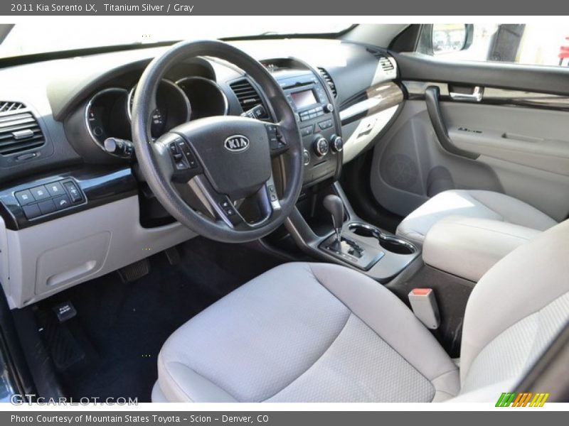 Titanium Silver / Gray 2011 Kia Sorento LX
