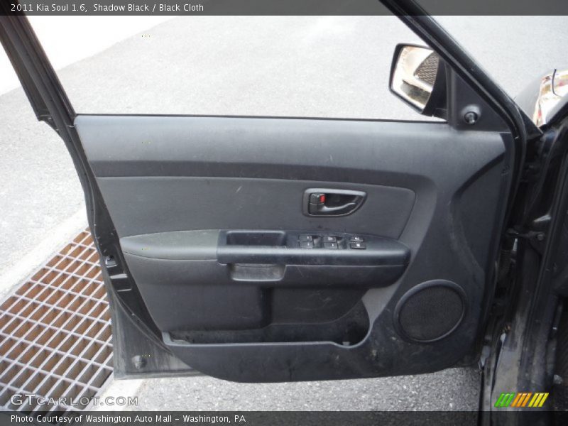 Shadow Black / Black Cloth 2011 Kia Soul 1.6