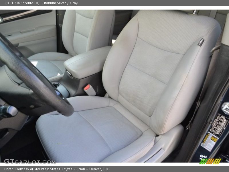 Titanium Silver / Gray 2011 Kia Sorento LX