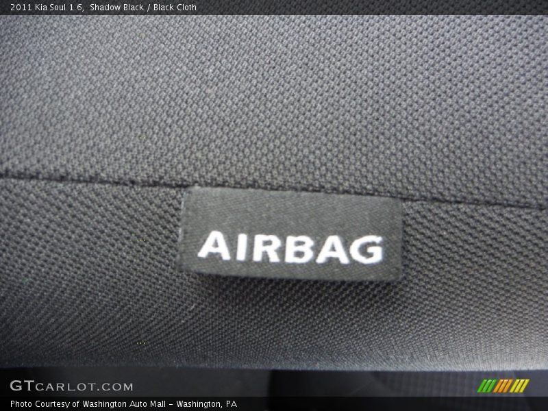 Shadow Black / Black Cloth 2011 Kia Soul 1.6