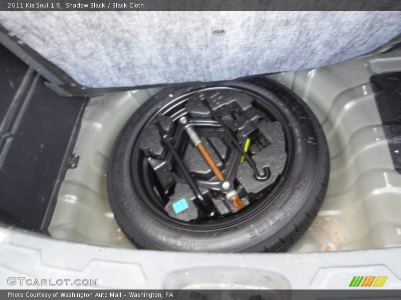 Shadow Black / Black Cloth 2011 Kia Soul 1.6