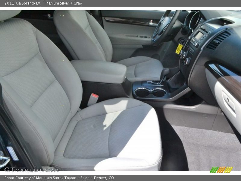 Titanium Silver / Gray 2011 Kia Sorento LX