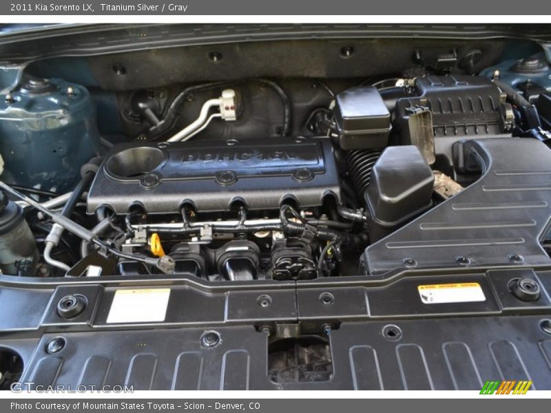 Titanium Silver / Gray 2011 Kia Sorento LX