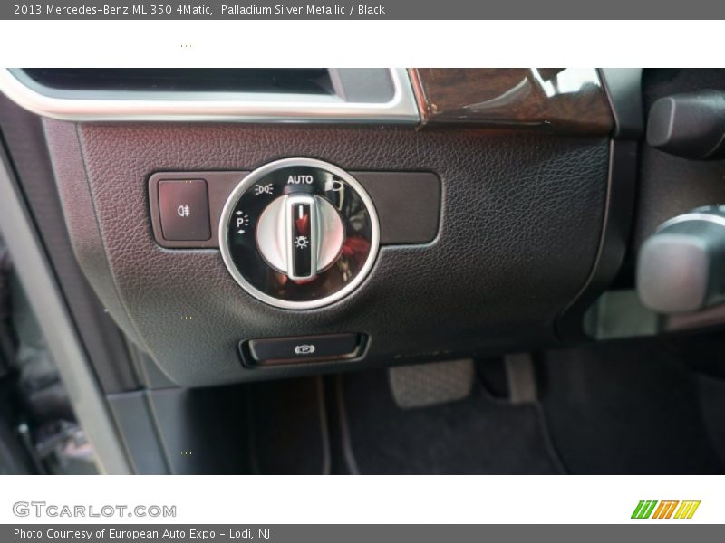 Palladium Silver Metallic / Black 2013 Mercedes-Benz ML 350 4Matic