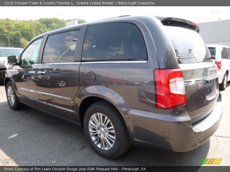 Granite Crystal Metallic / Black/Light Graystone 2016 Chrysler Town & Country Touring-L