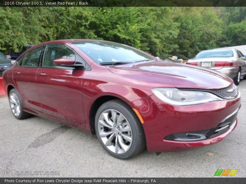 Velvet Red Pearl / Black 2016 Chrysler 200 S
