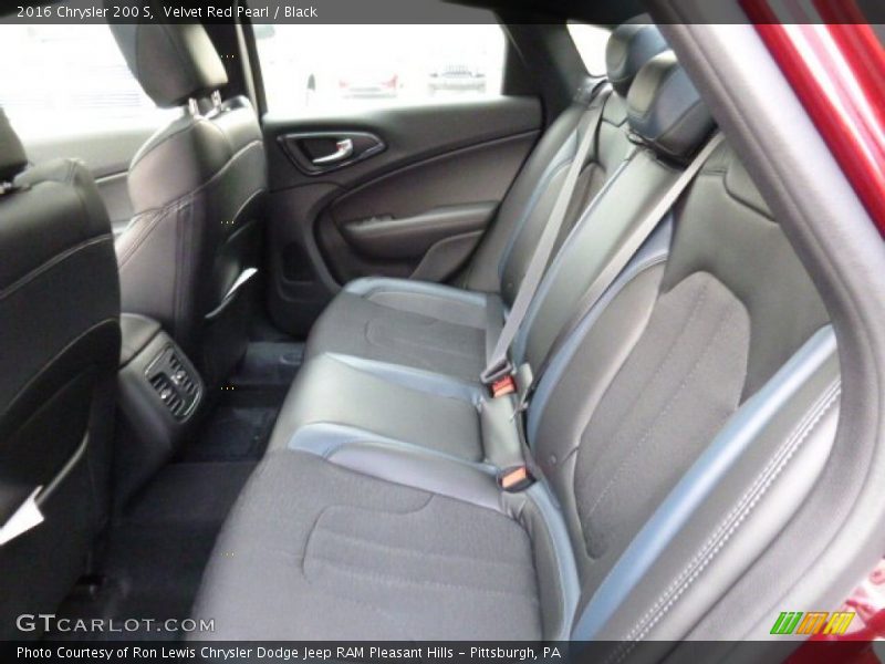 Velvet Red Pearl / Black 2016 Chrysler 200 S