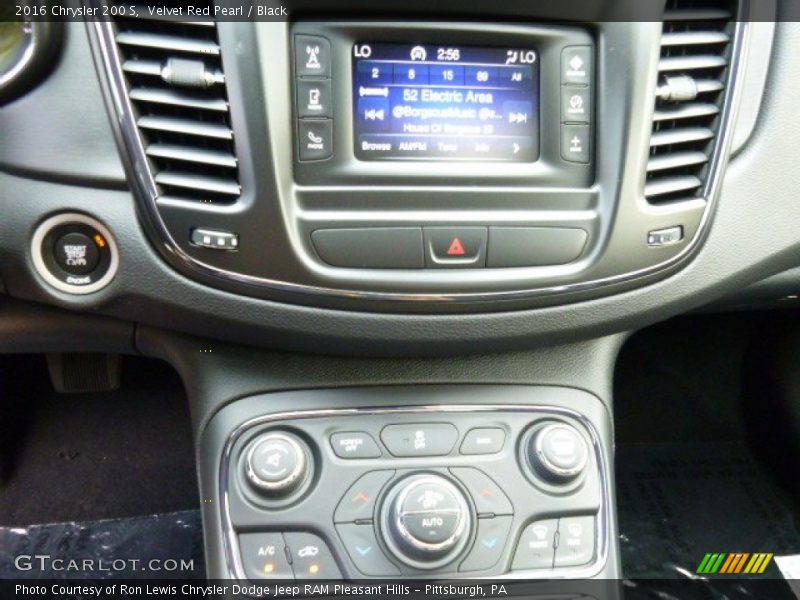 Velvet Red Pearl / Black 2016 Chrysler 200 S