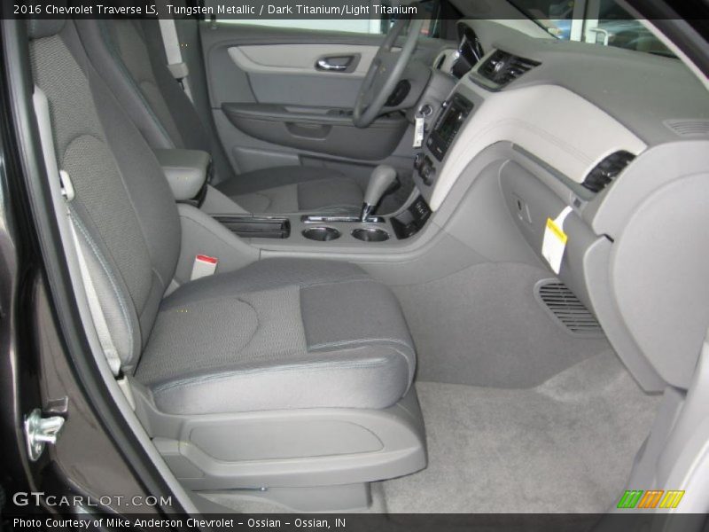 Tungsten Metallic / Dark Titanium/Light Titanium 2016 Chevrolet Traverse LS