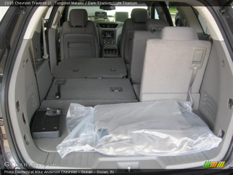 Tungsten Metallic / Dark Titanium/Light Titanium 2016 Chevrolet Traverse LS