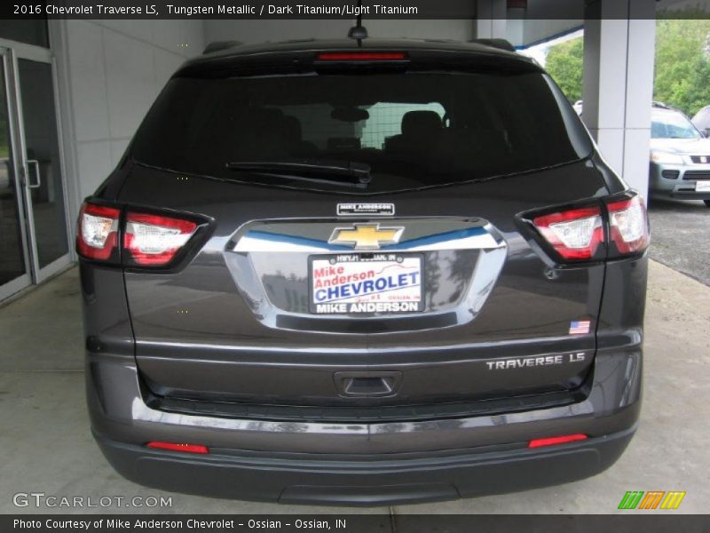 Tungsten Metallic / Dark Titanium/Light Titanium 2016 Chevrolet Traverse LS