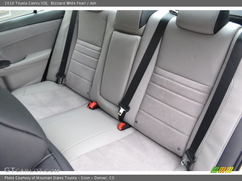 Blizzard White Pearl / Ash 2016 Toyota Camry XSE