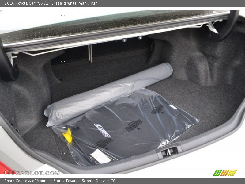 Blizzard White Pearl / Ash 2016 Toyota Camry XSE