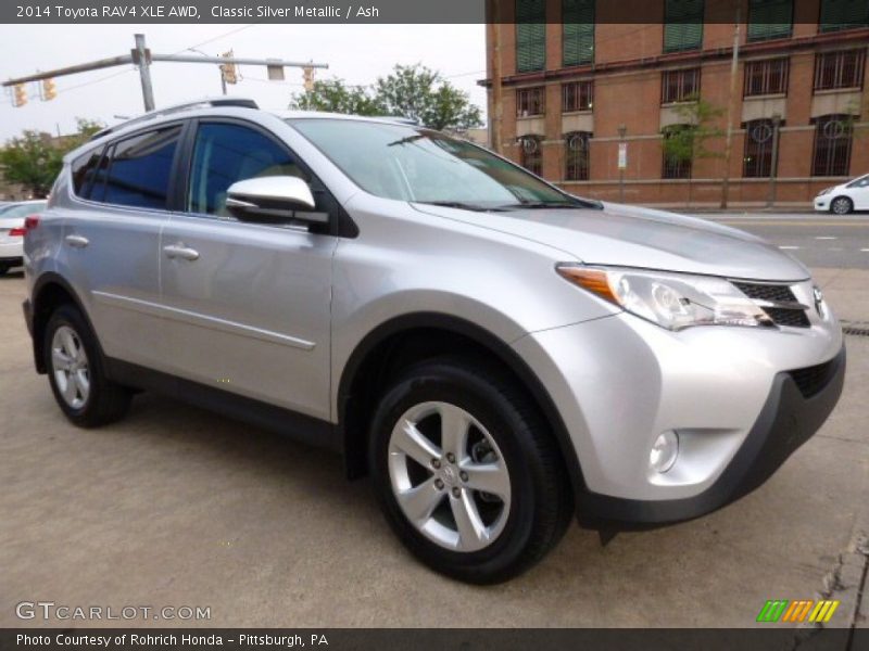 Front 3/4 View of 2014 RAV4 XLE AWD