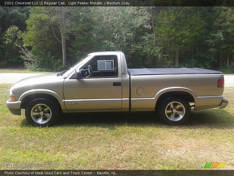 Light Pewter Metallic / Medium Gray 2001 Chevrolet S10 LS Regular Cab