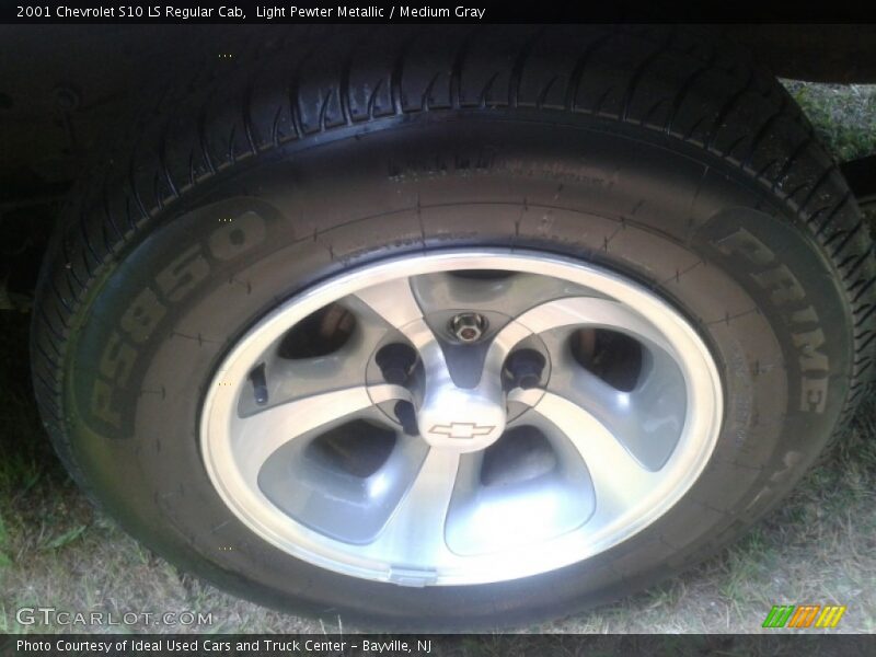 Light Pewter Metallic / Medium Gray 2001 Chevrolet S10 LS Regular Cab