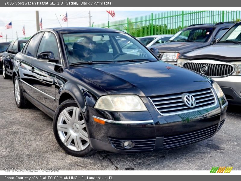 Front 3/4 View of 2005 Passat GLS 1.8T Sedan