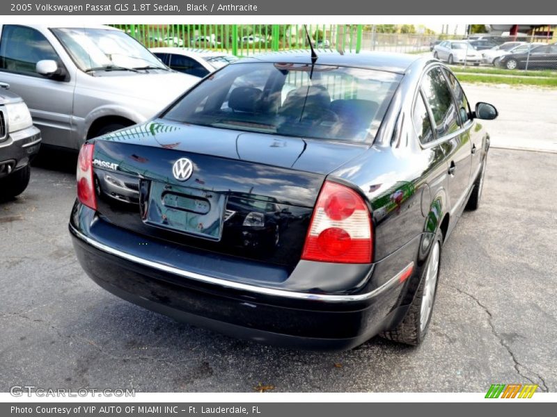 Black / Anthracite 2005 Volkswagen Passat GLS 1.8T Sedan