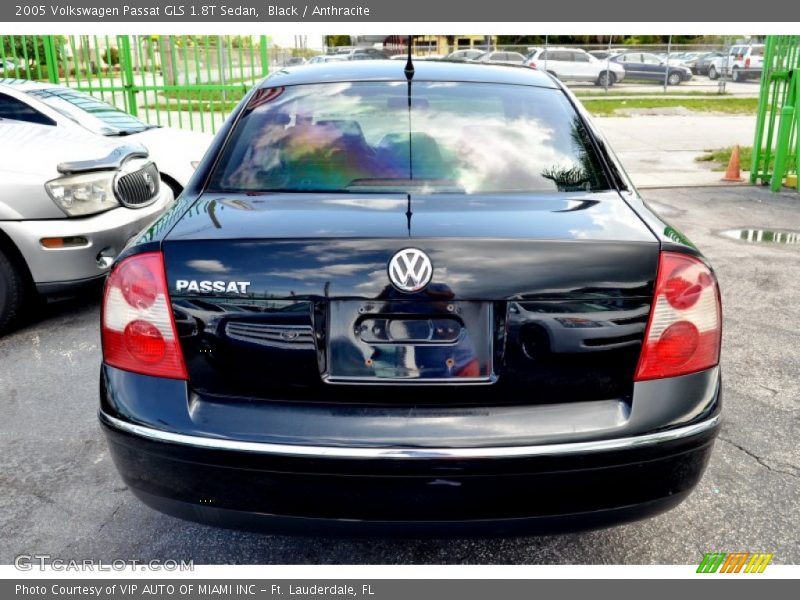 Black / Anthracite 2005 Volkswagen Passat GLS 1.8T Sedan