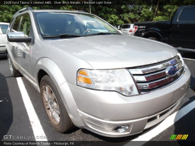 Front 3/4 View of 2008 Taurus X Limited AWD