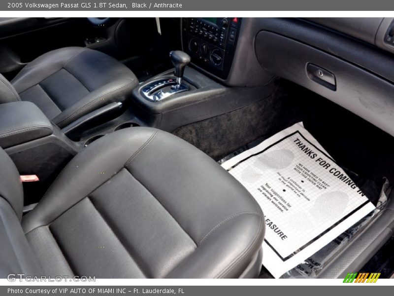 Black / Anthracite 2005 Volkswagen Passat GLS 1.8T Sedan